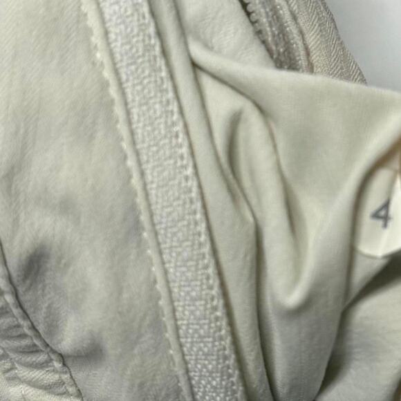 Lululemon White Shorts Size 4 - Picture 6 of 6